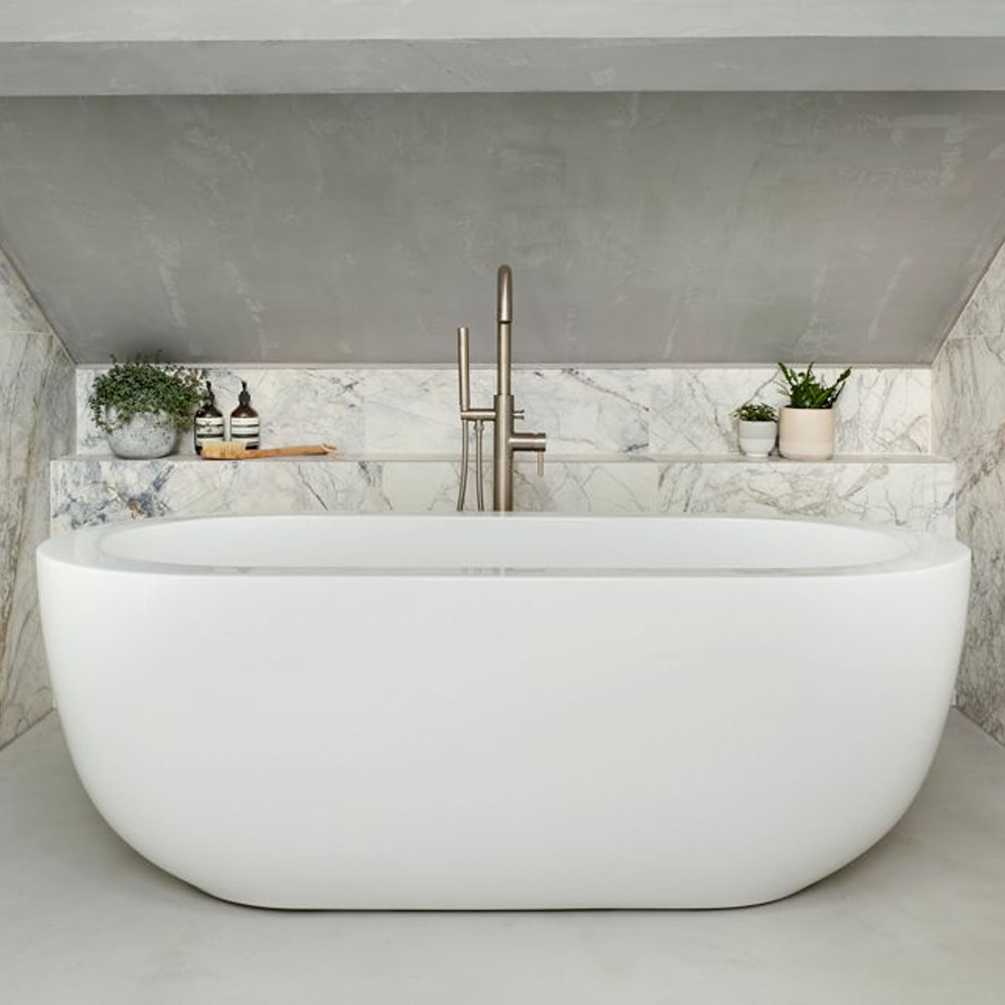 BC Designs Ovali Double Ended Acrymite Bath