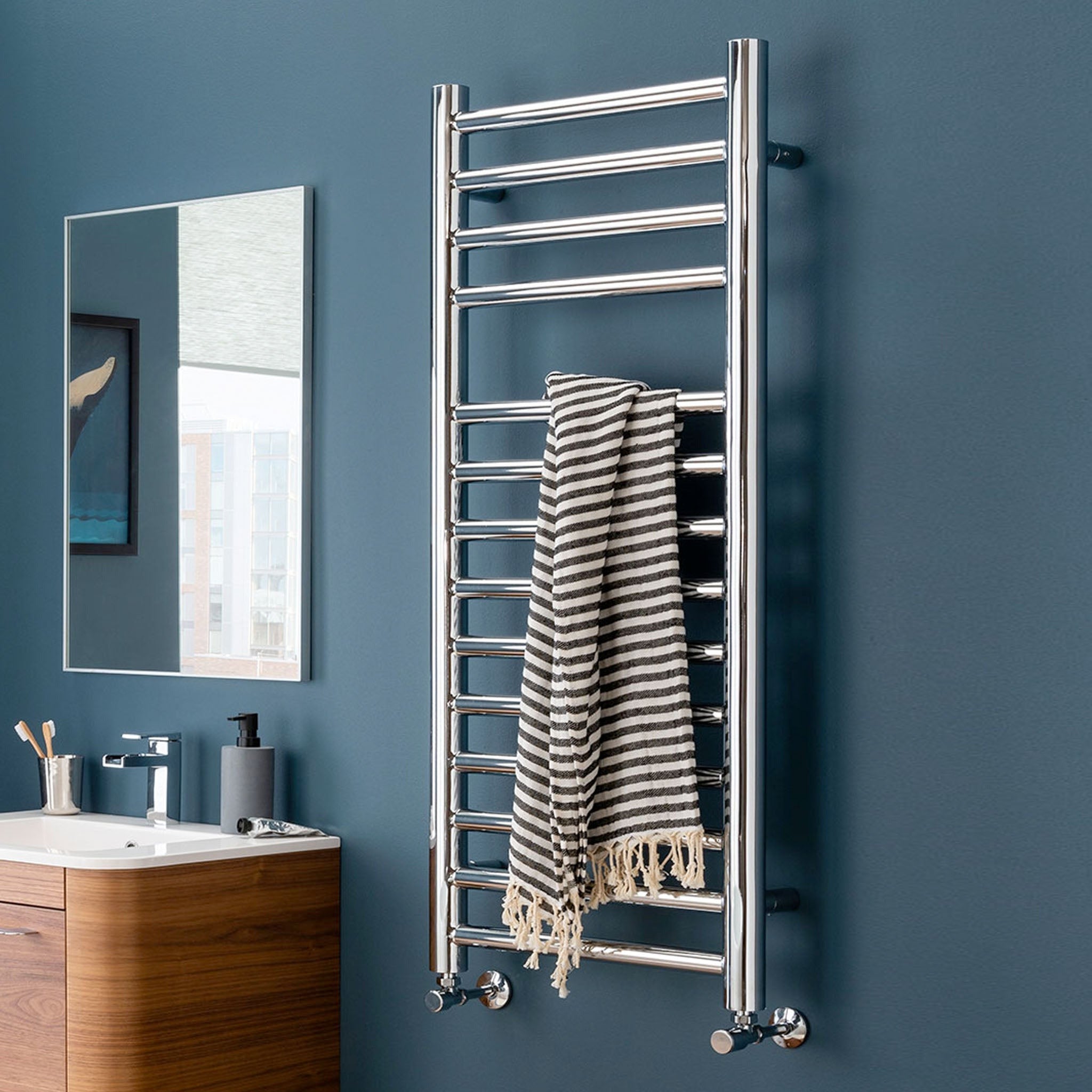 Vogue Manttra V Wall Mounted Heated Towel Rail 1240 x 500mm