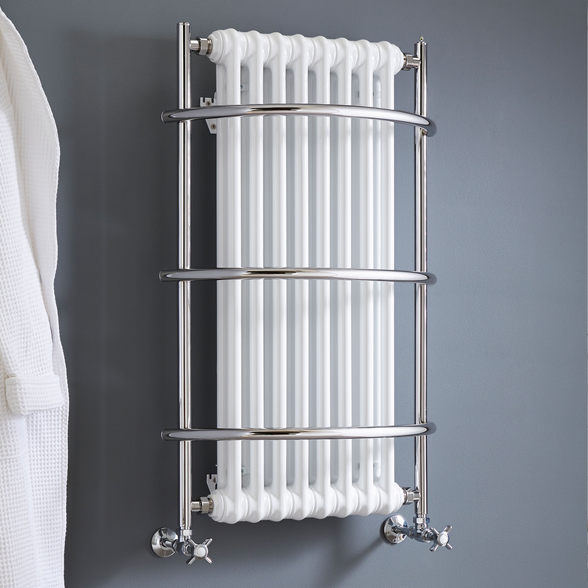 Vogue Nexus Grand IV Wall Mounted Heated Towel Rail 900 x 590mm